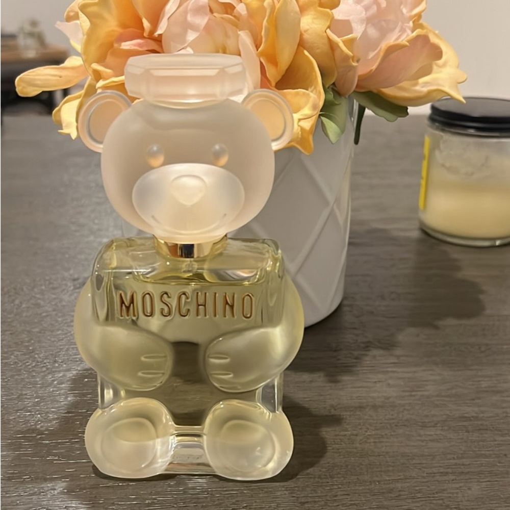 Moschino Perfume
